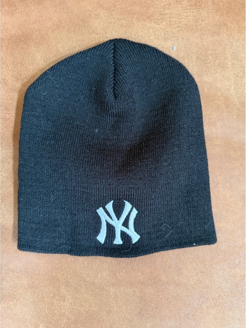 Women’s NY Beanie - Picture 2 of 3